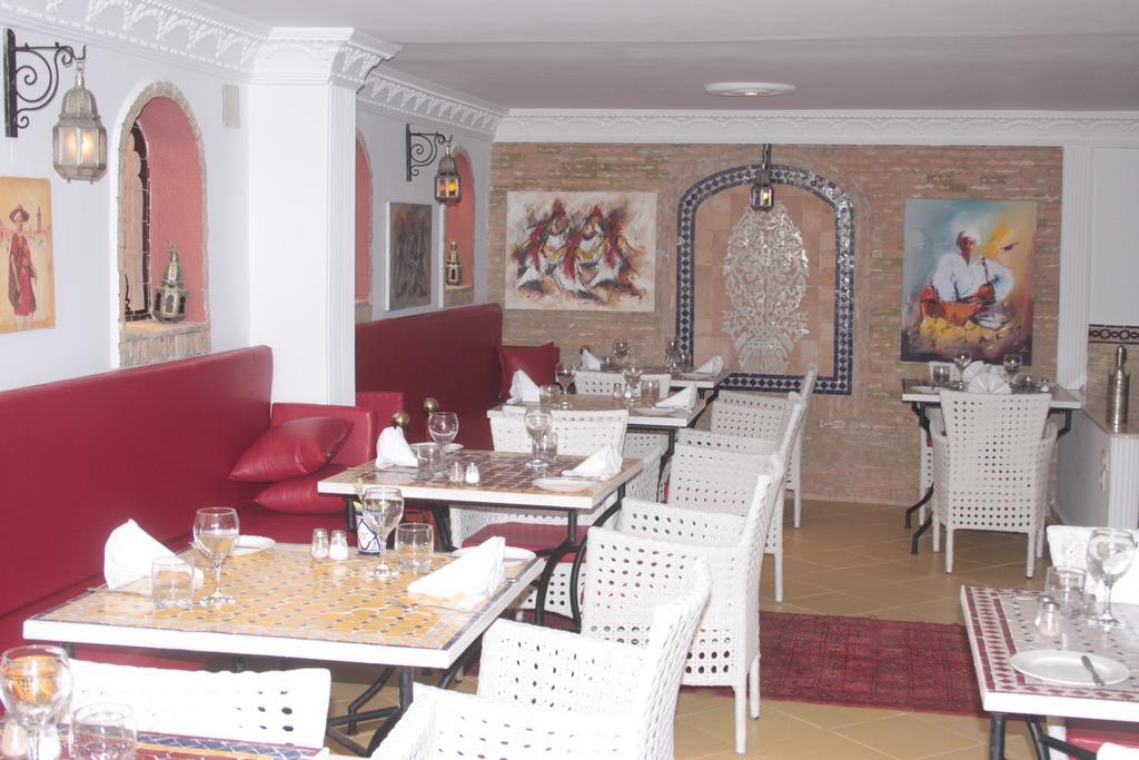 Pasta Plaza Hotel Asilah Exterior photo