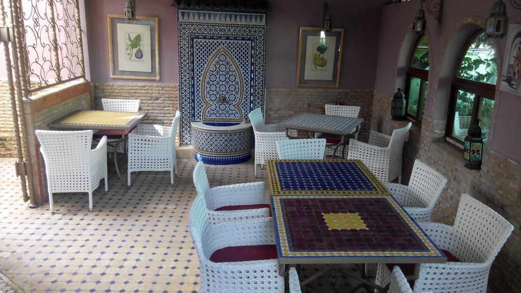 Pasta Plaza Hotel Asilah Exterior photo